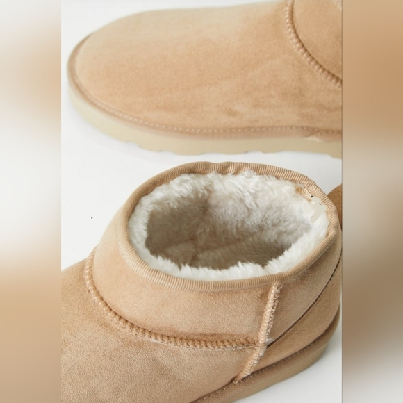 Charlee Fuzzie Bootie - Size *8 - Picture 7 of 10